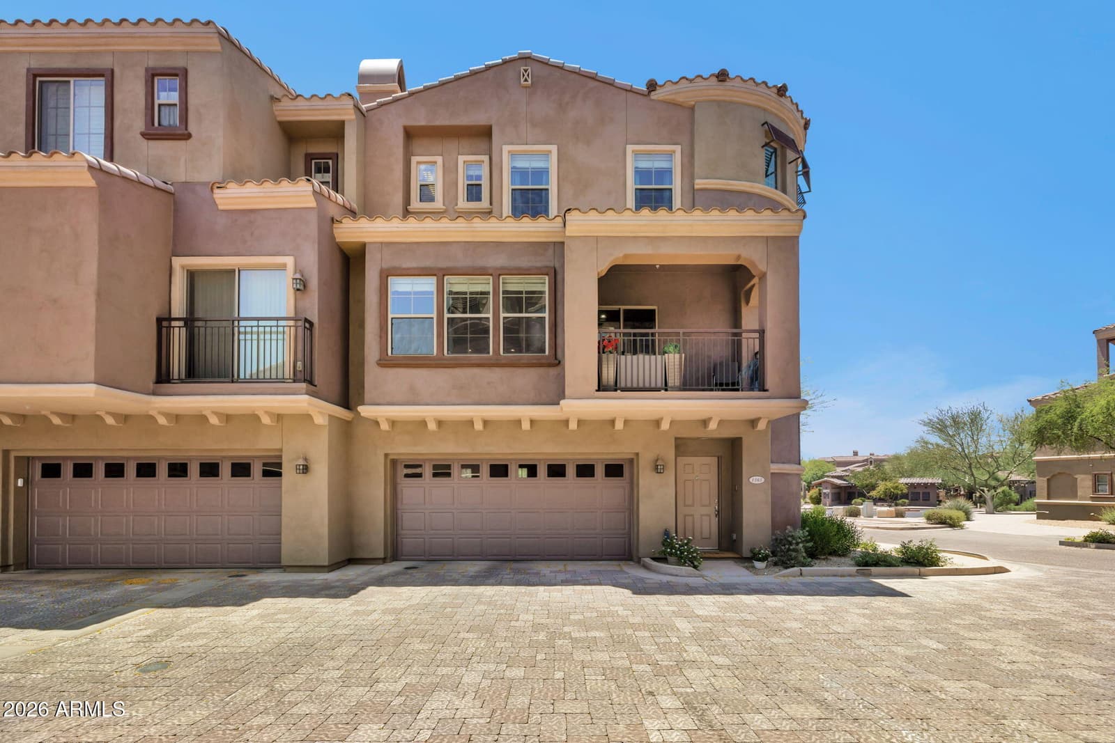3935 E ROUGH RIDER Road 1365, Phoenix, AZ 85050 — photo 4 of 82