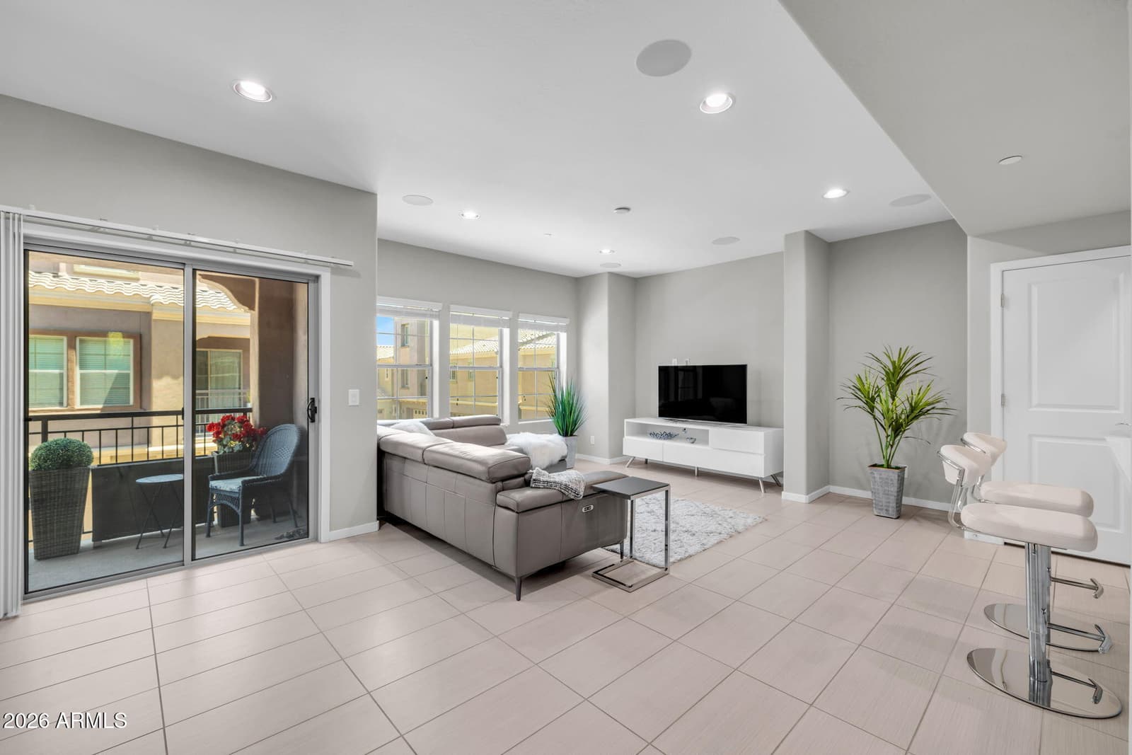 3935 E ROUGH RIDER Road 1365, Phoenix, AZ 85050 — photo 1 of 82