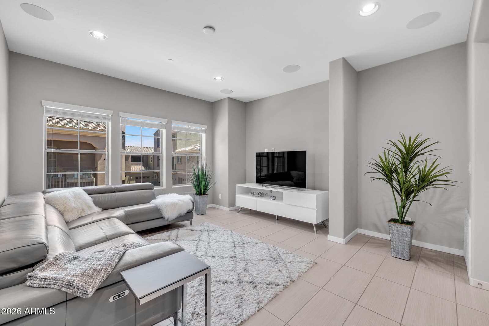 3935 E ROUGH RIDER Road 1365, Phoenix, AZ 85050 — photo 17 of 82