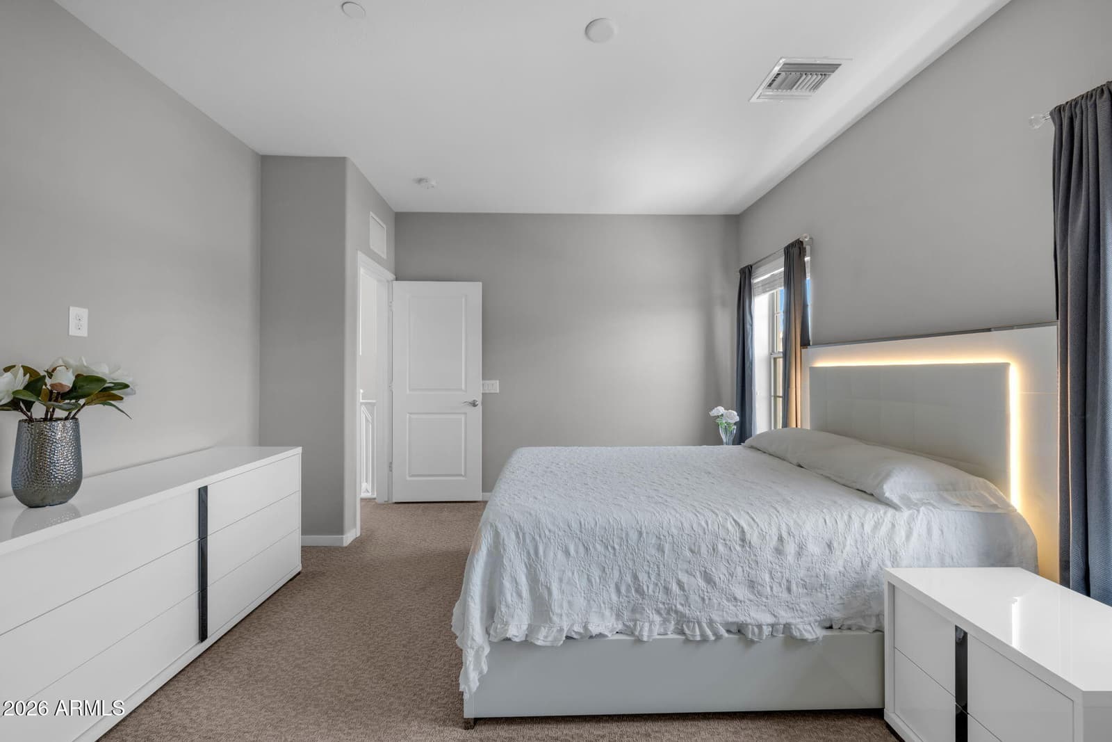 3935 E ROUGH RIDER Road 1365, Phoenix, AZ 85050 — photo 36 of 82