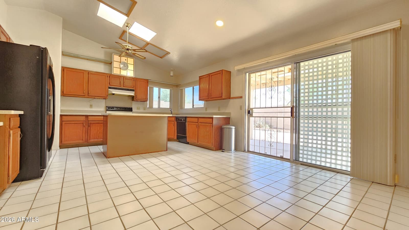 6131 W DESERT COVE Avenue, Glendale, AZ 85304 — photo 12 of 39