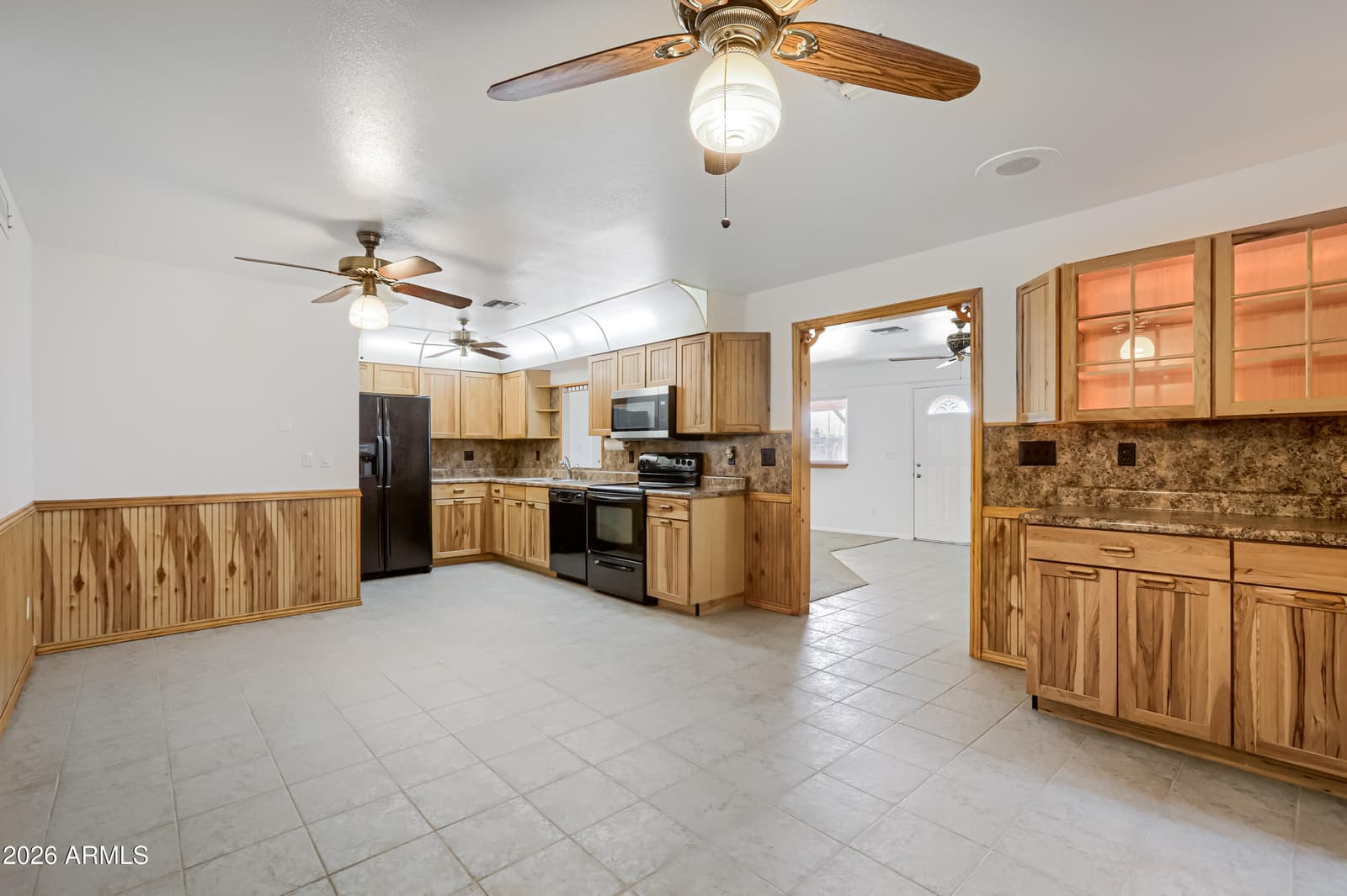 3823 W Greenway Road, Phoenix, AZ 85053 — photo 8 of 28
