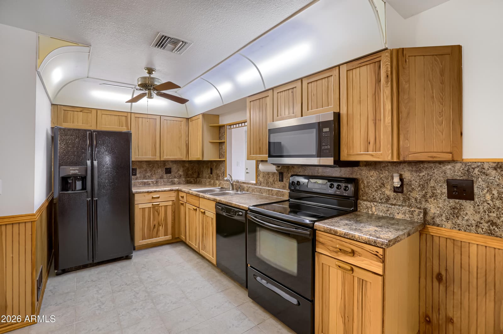 3823 W Greenway Road, Phoenix, AZ 85053 — photo 9 of 28