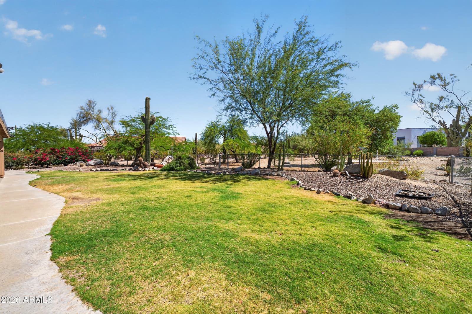 2839 N SOSSAMAN Road, Mesa, AZ 85207 — photo 5 of 57