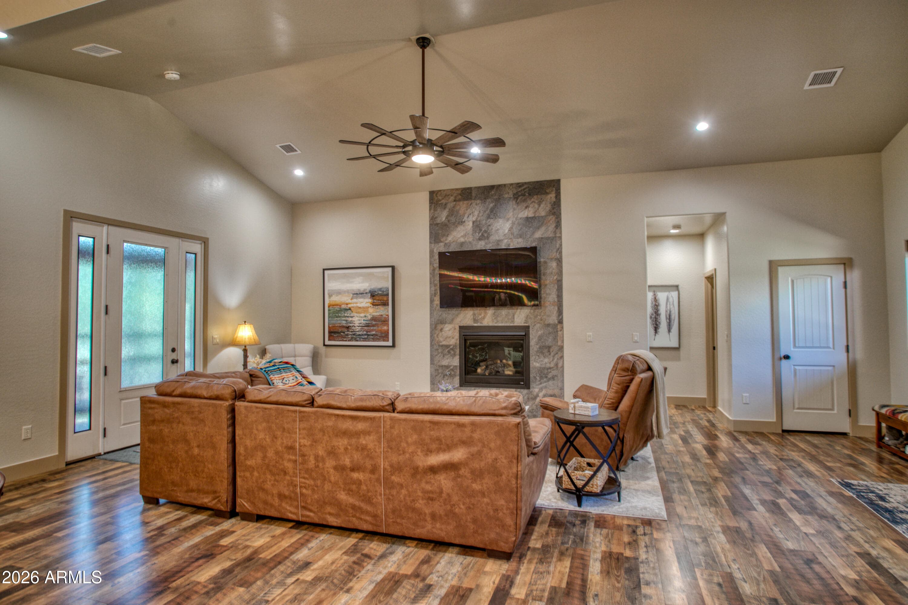 4594 MOUNTAIN GATE Circle, Lakeside, AZ 85929 — photo 10 of 36