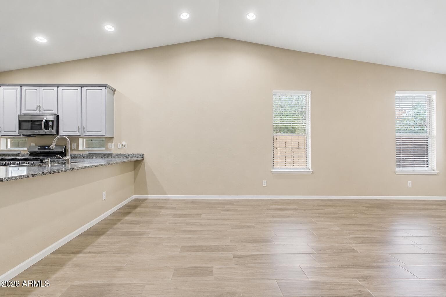 3862 E NARROWLEAF Drive, Gilbert, AZ 85298 — photo 4 of 48