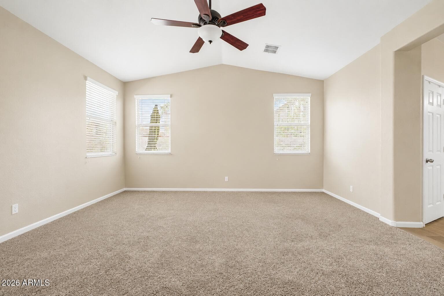 3862 E NARROWLEAF Drive, Gilbert, AZ 85298 — photo 6 of 48