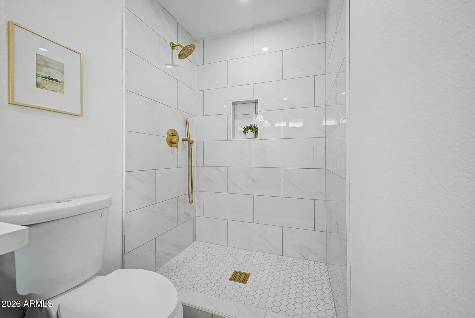 611 E ERIE Drive, Tempe, AZ 85282 — photo 5 of 15