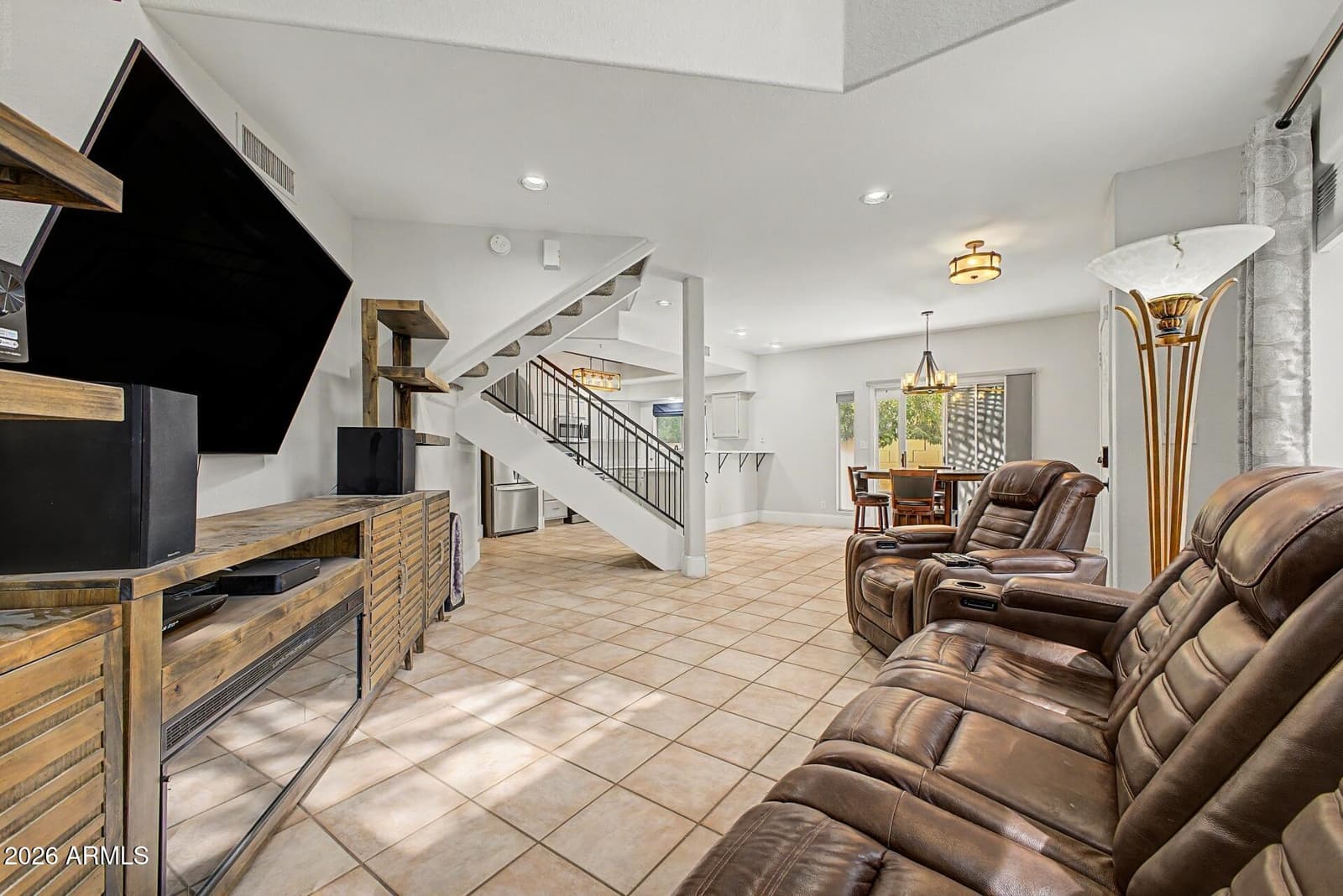 10228 N 12TH Place 1, Phoenix, AZ 85020 — photo 4 of 39