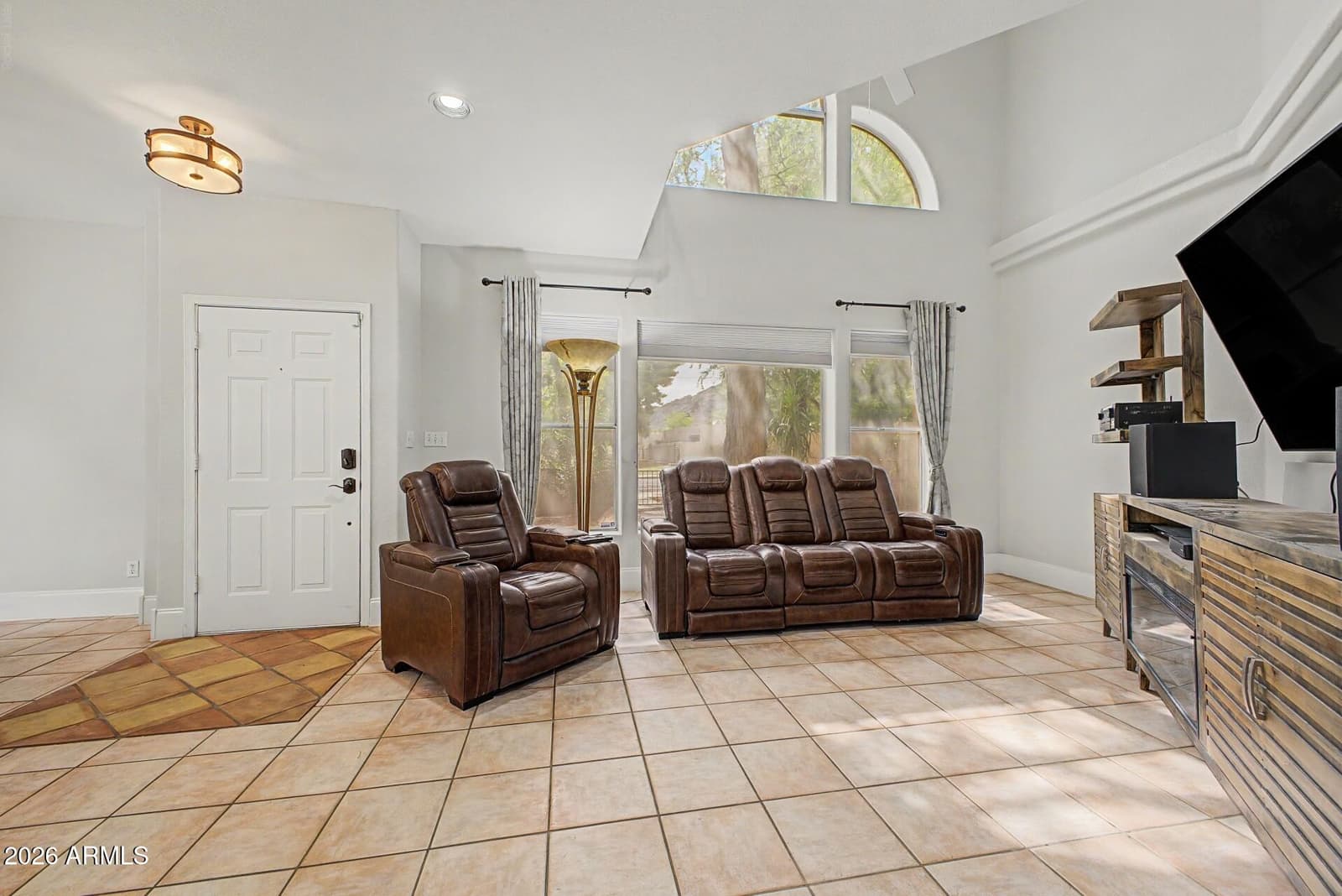 10228 N 12TH Place 1, Phoenix, AZ 85020 — photo 5 of 39