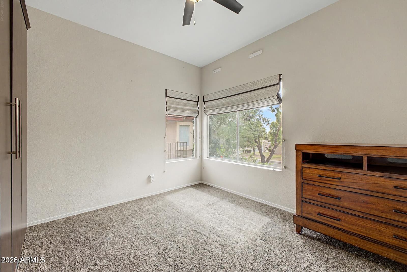 10228 N 12TH Place 1, Phoenix, AZ 85020 — photo 18 of 39