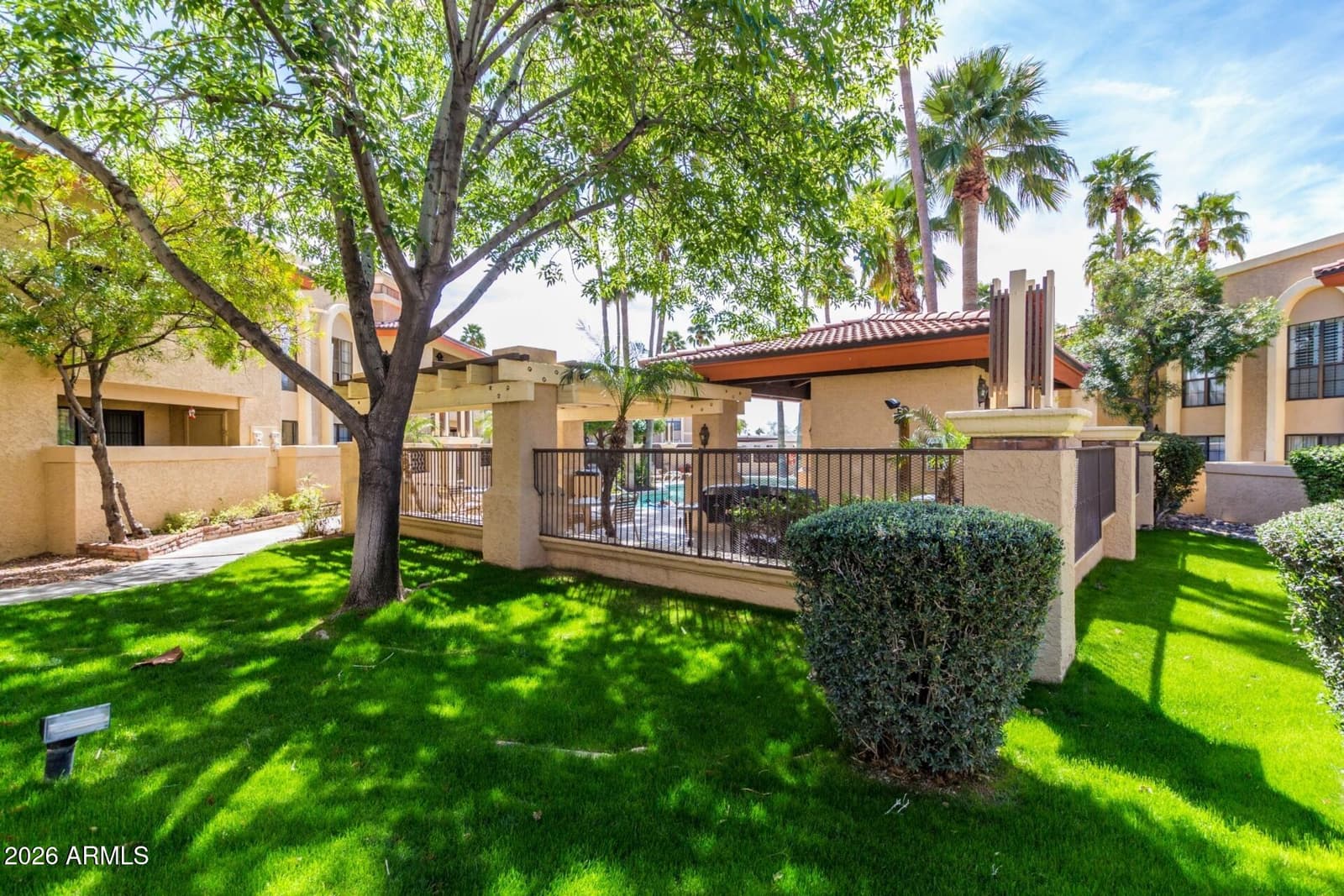 10228 N 12TH Place 1, Phoenix, AZ 85020 — photo 37 of 39