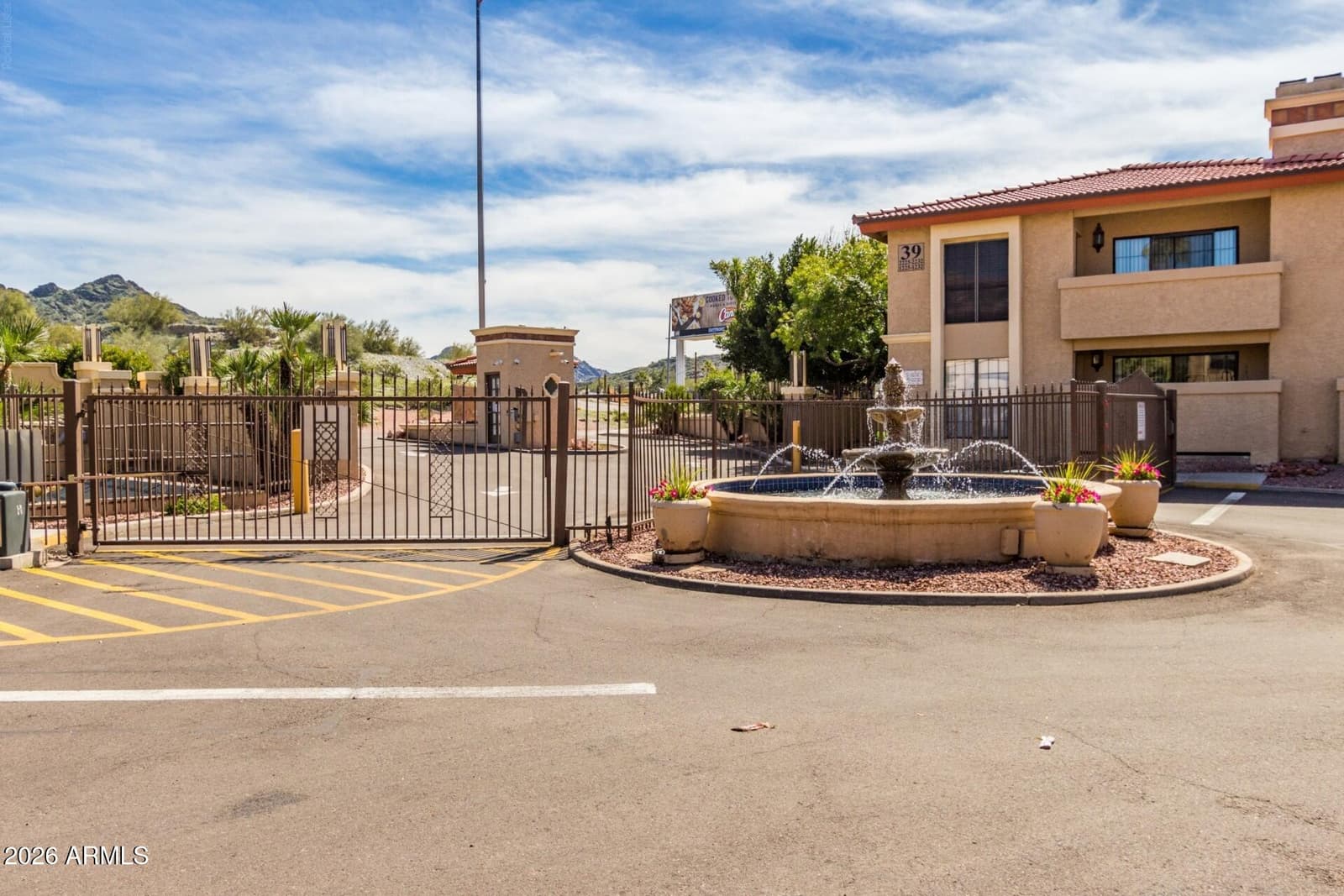 10228 N 12TH Place 1, Phoenix, AZ 85020 — photo 38 of 39