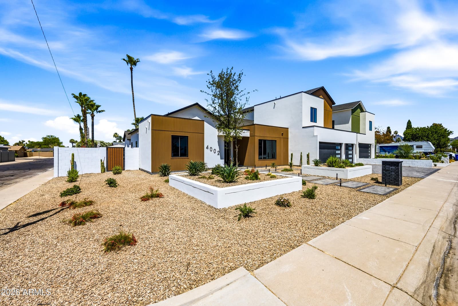 4002 N 34TH Street, Phoenix, AZ 85018 — photo 4 of 68