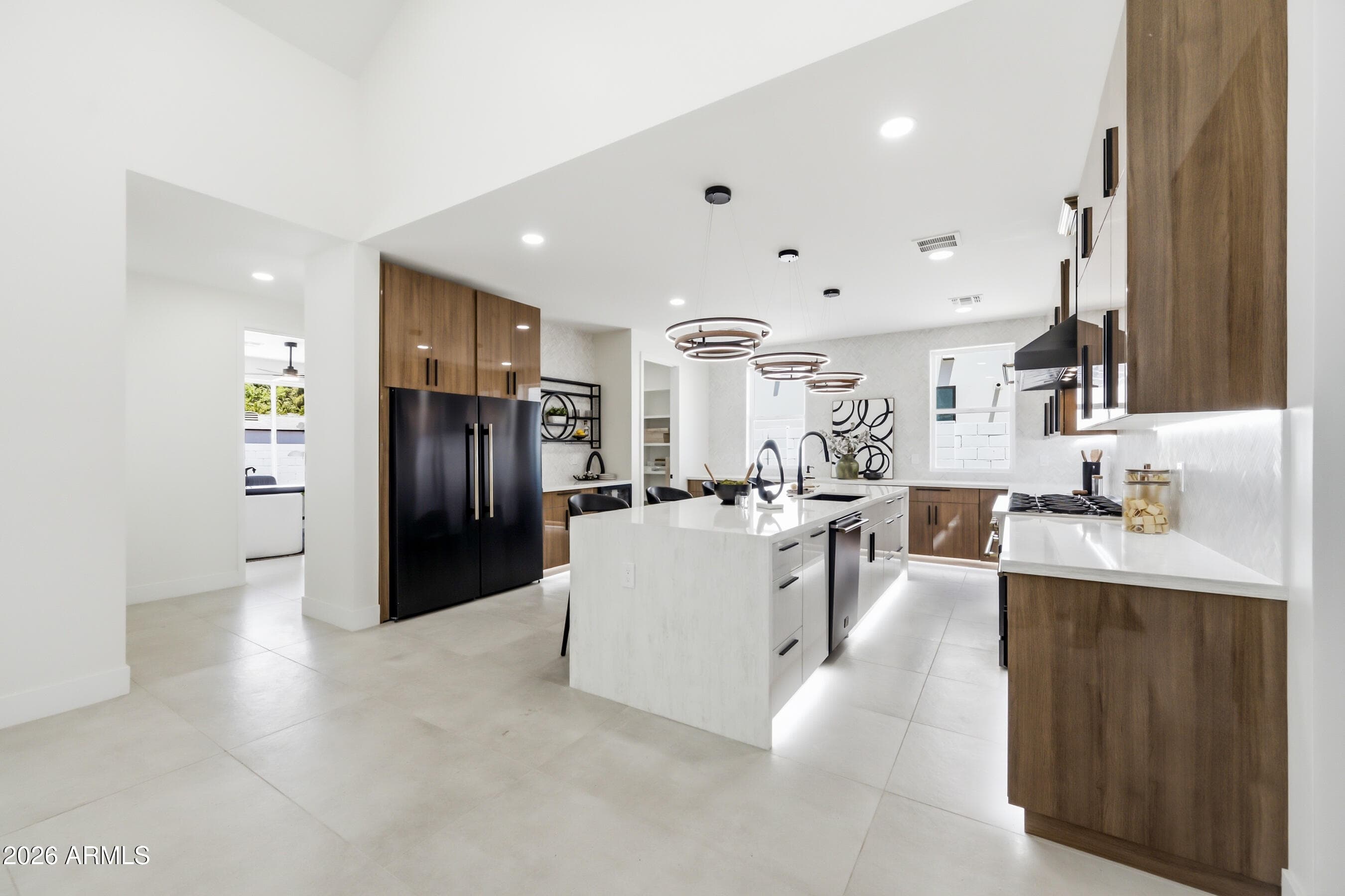 4002 N 34TH Street, Phoenix, AZ 85018 — photo 17 of 68