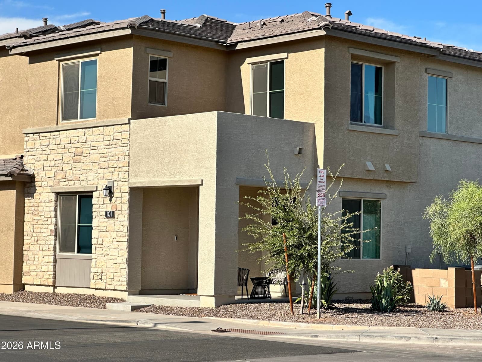 4601 S RENAISSANCE Drive 101, Gilbert, AZ 85297 — photo 1 of 25