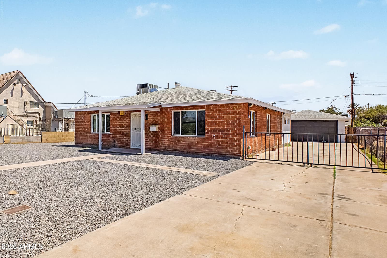 1917 W WHITTON Avenue, Phoenix, AZ 85015 — photo 7 of 33