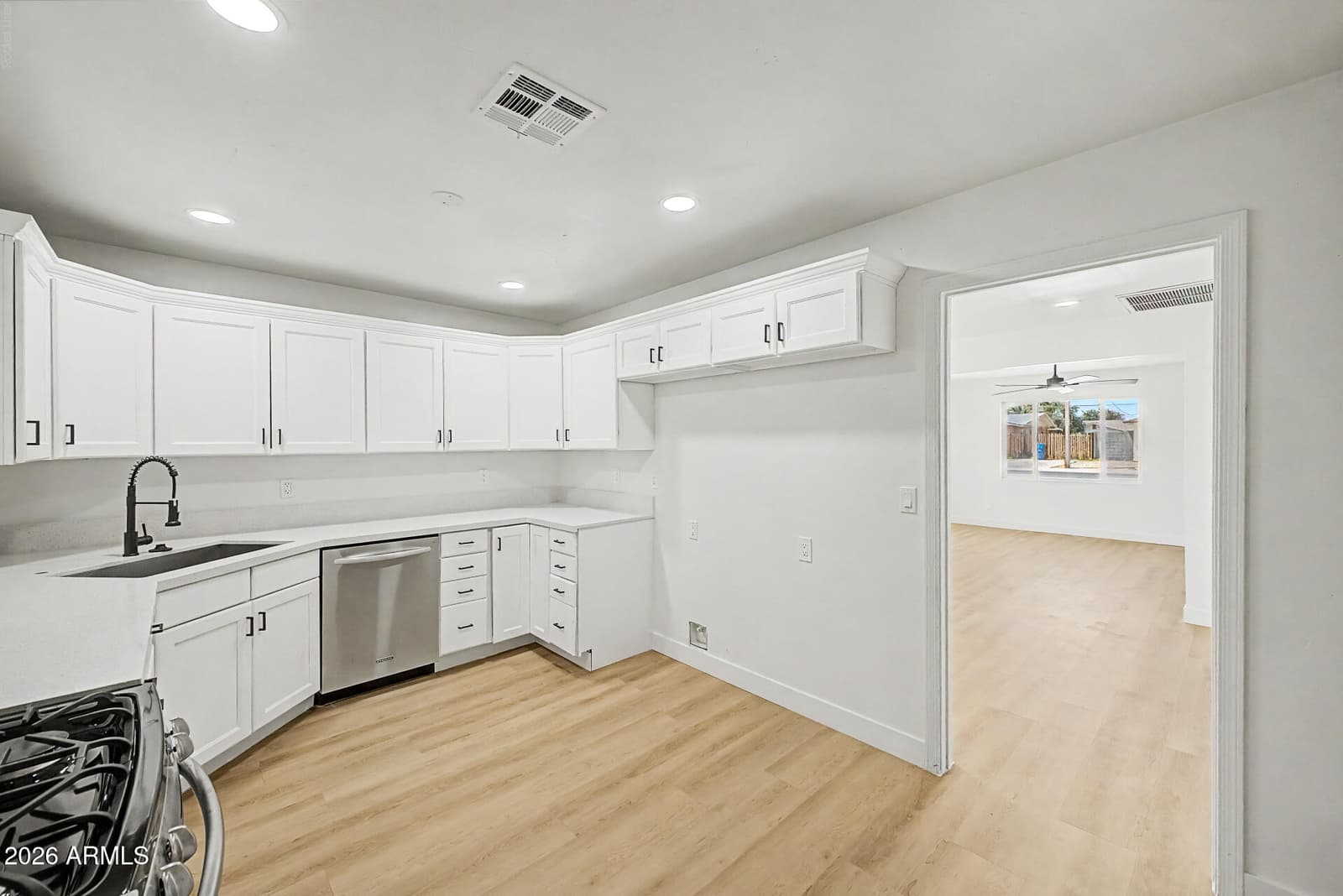 1917 W WHITTON Avenue, Phoenix, AZ 85015 — photo 15 of 33