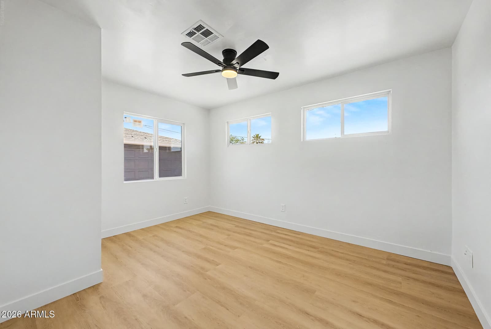 1917 W WHITTON Avenue, Phoenix, AZ 85015 — photo 22 of 33