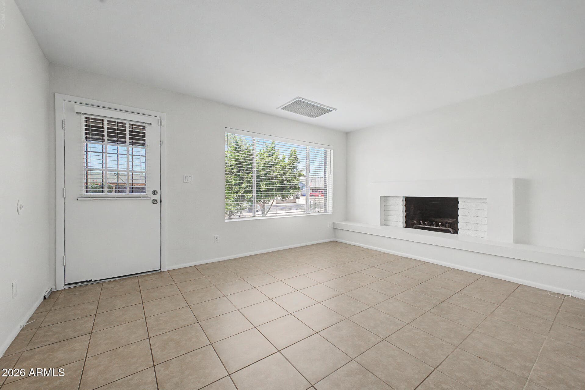 8754 W ELM Street, Phoenix, AZ 85037 — photo 5 of 30