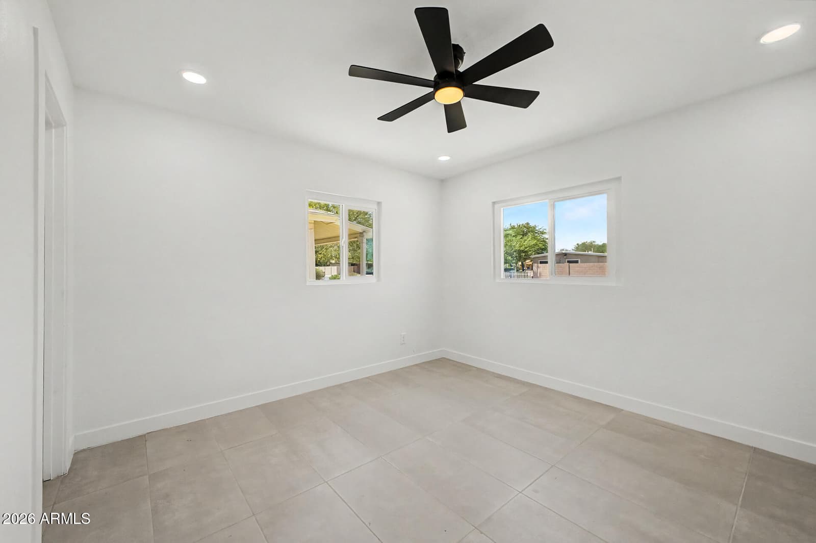 2305 W MARYLAND Avenue, Phoenix, AZ 85015 — photo 14 of 30