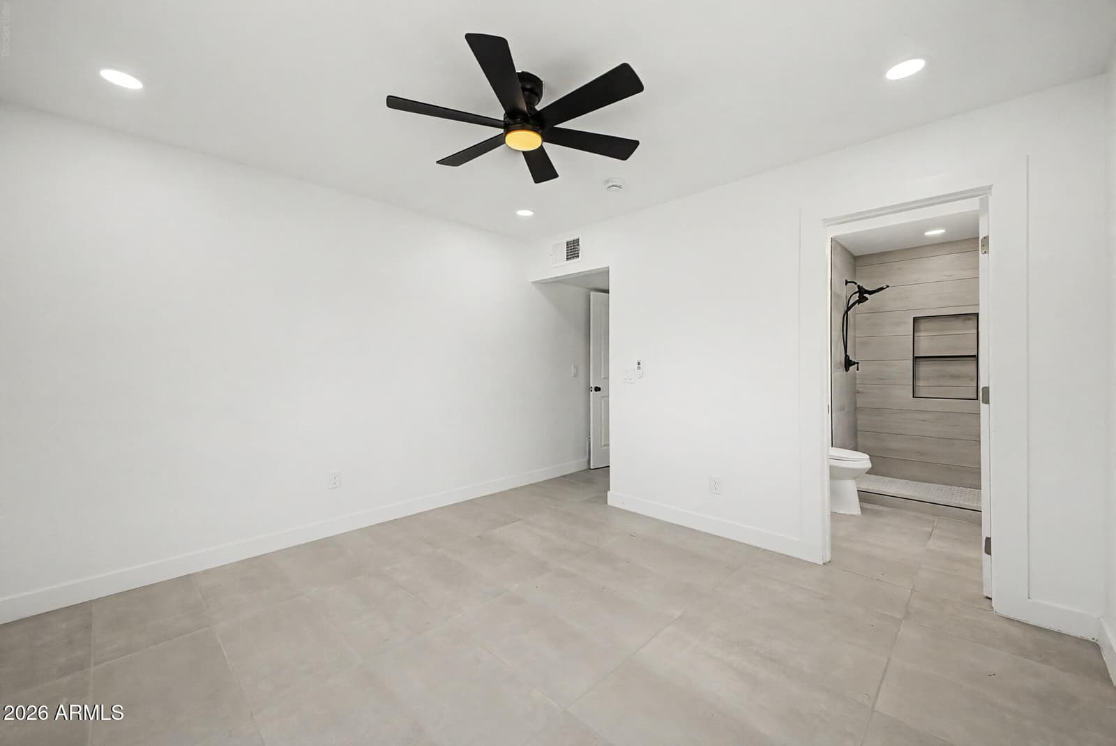 2305 W MARYLAND Avenue, Phoenix, AZ 85015 — photo 15 of 30