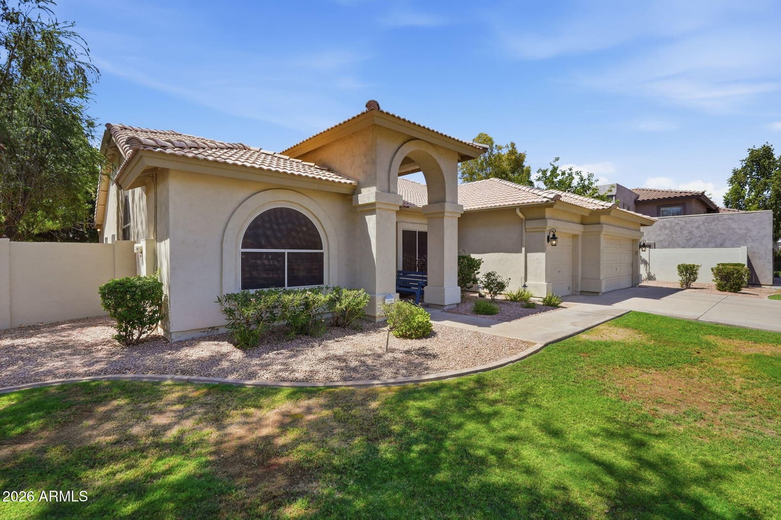 2149 E DRAKE Court, Gilbert, AZ 85234 — photo 15 of 94