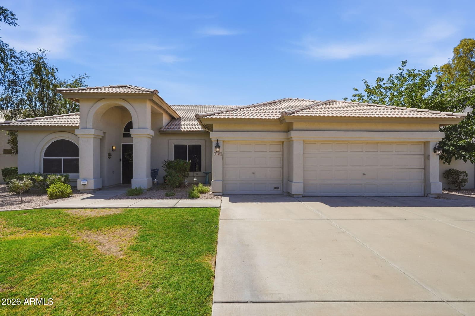 2149 E DRAKE Court, Gilbert, AZ 85234 — photo 2 of 94