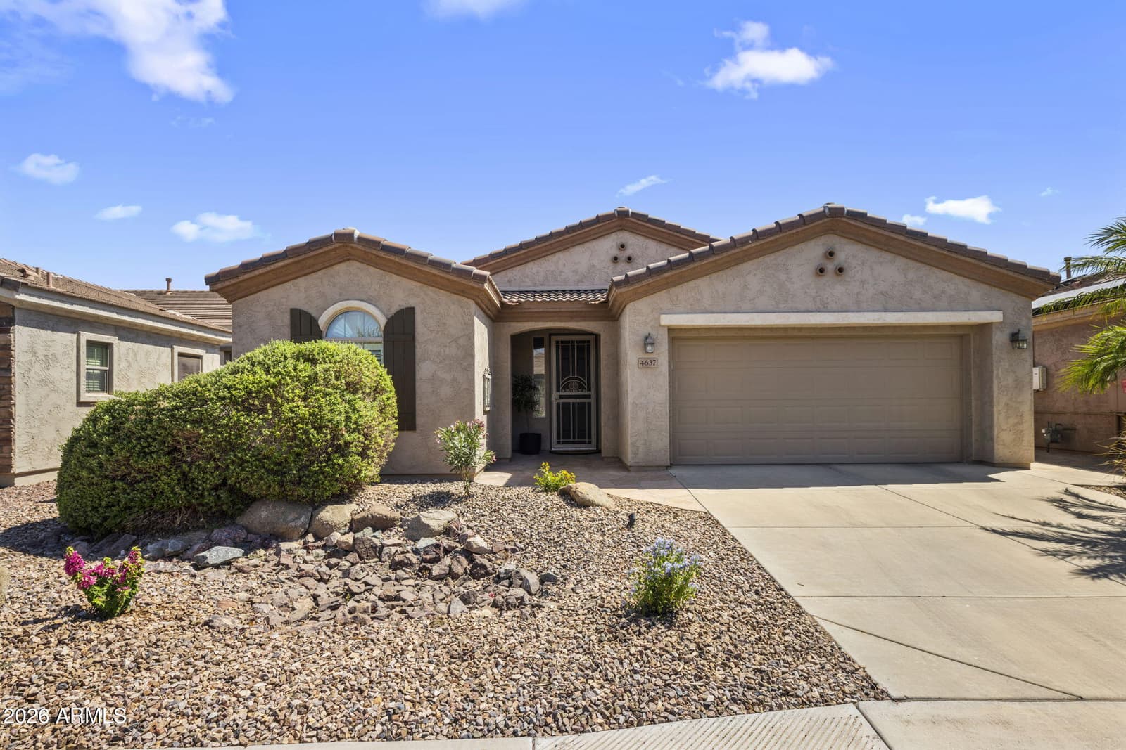 4637 E NARROWLEAF Drive, Gilbert, AZ 85298 — photo 1 of 28