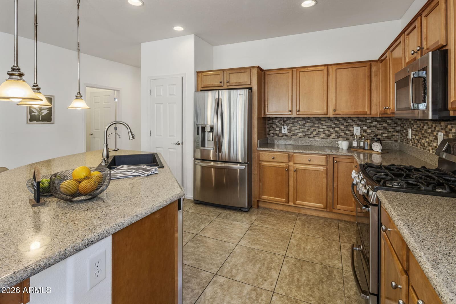 4637 E NARROWLEAF Drive, Gilbert, AZ 85298 — photo 9 of 28