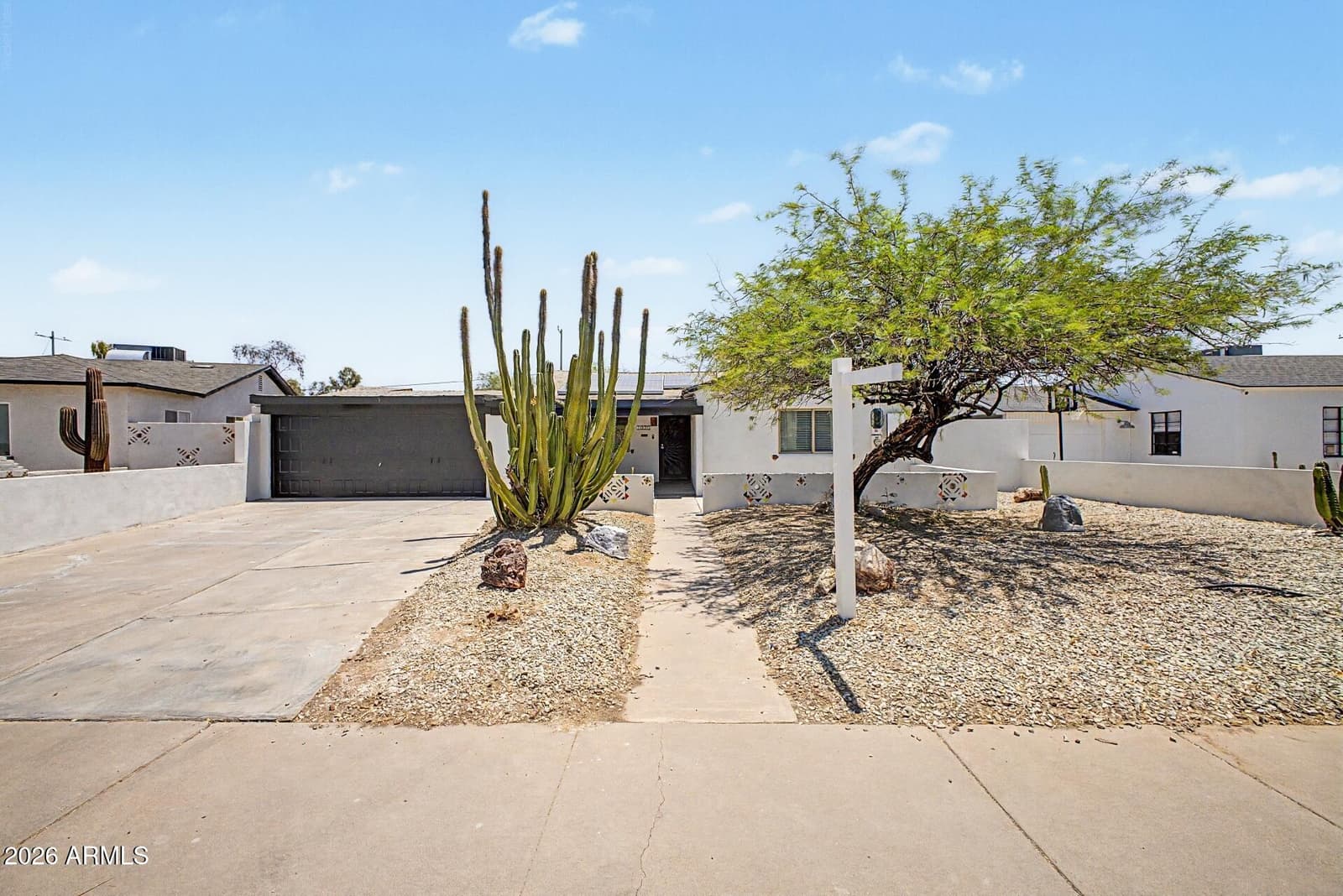 4015 N 12TH Avenue, Phoenix, AZ 85013 — photo 4 of 23
