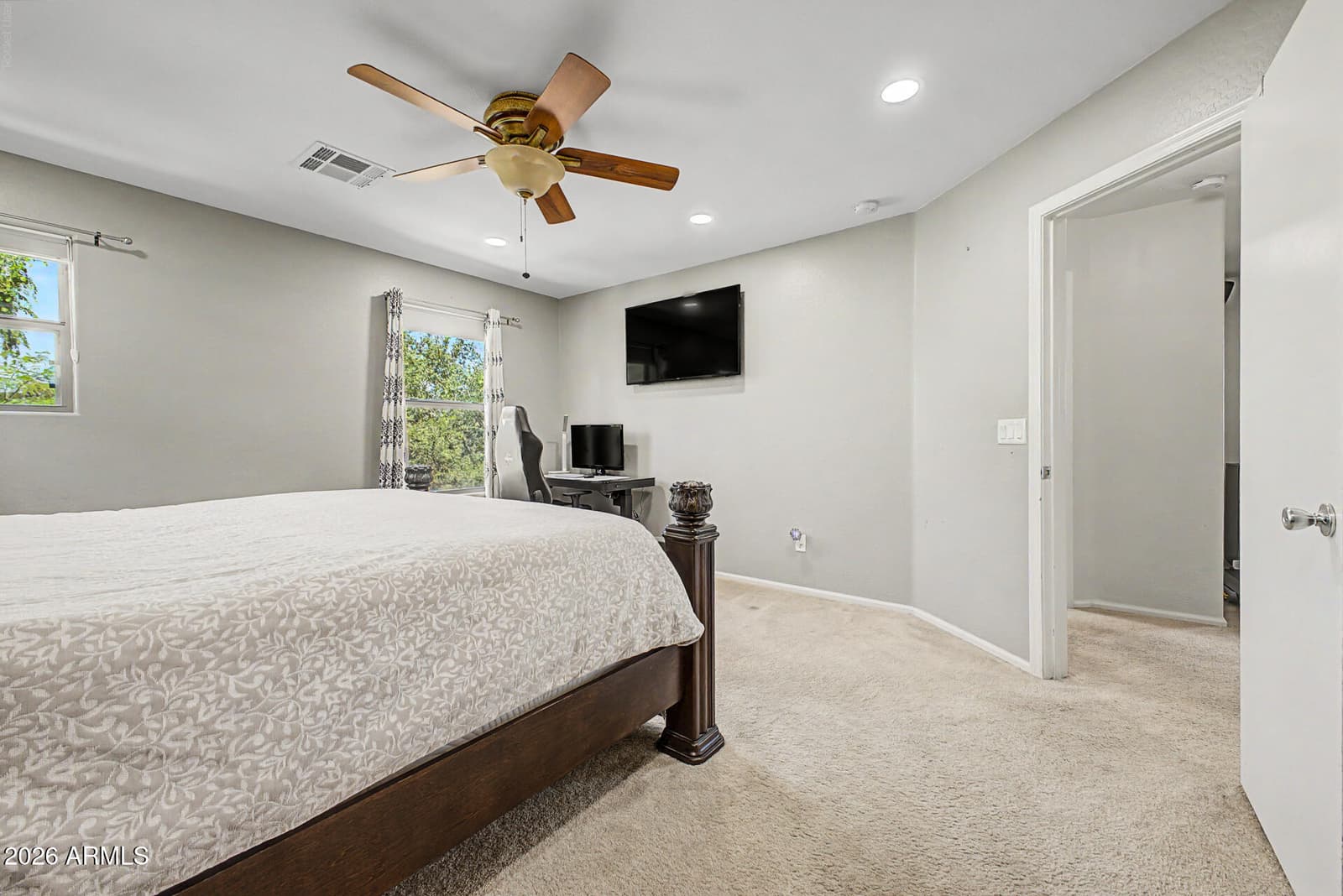 1020 S CHESHIRE Lane, Gilbert, AZ 85296 — photo 19 of 35