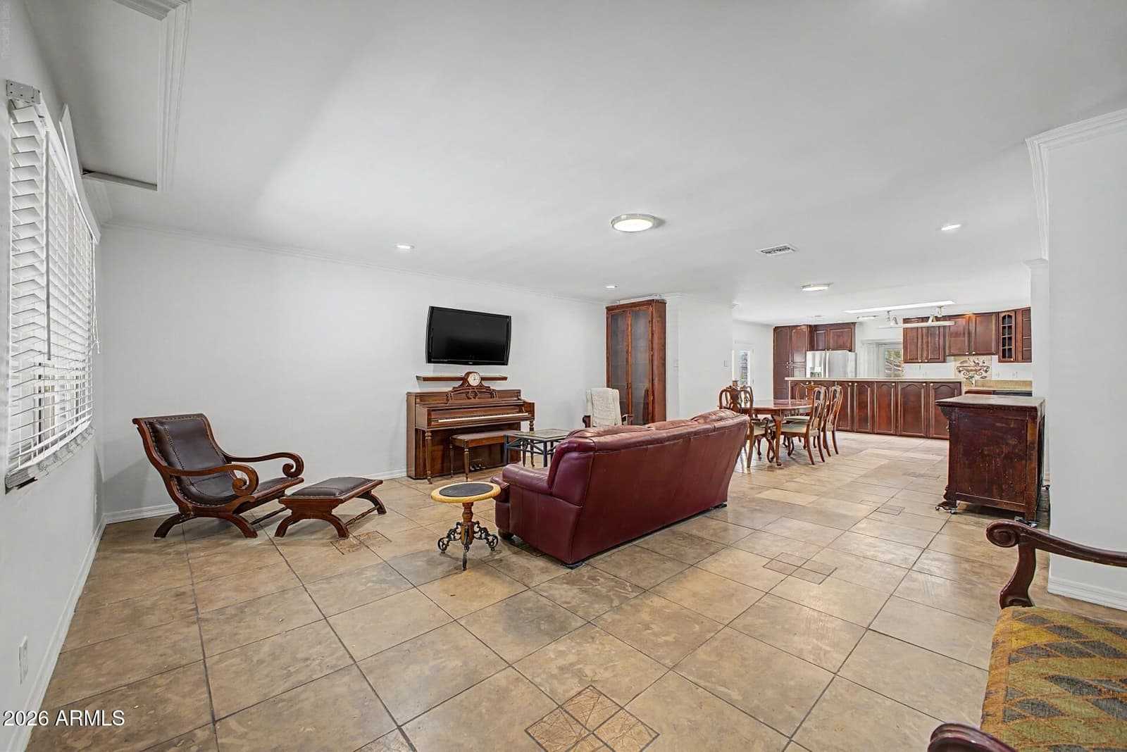 4015 N 12TH Avenue, Phoenix, AZ 85013 — photo 8 of 23
