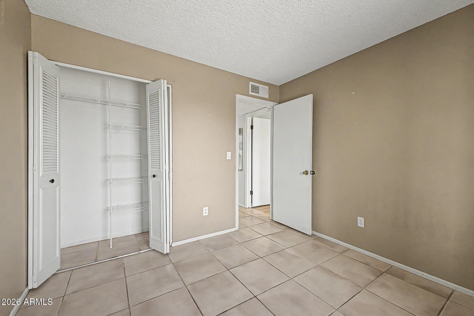 4860 E CAPISTRANO Avenue, Phoenix, AZ 85044 — photo 23 of 35