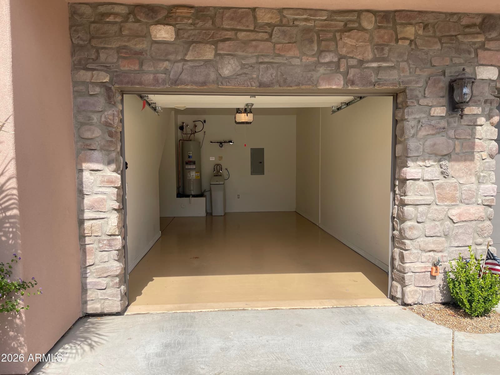 20660 N 40TH Street 2082, Phoenix, AZ 85050 — photo 21 of 37