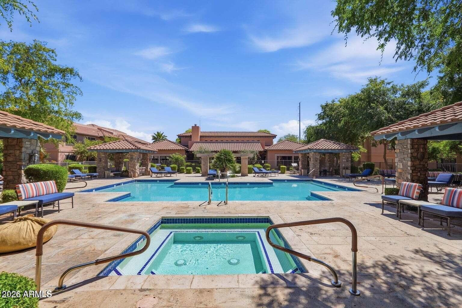 20660 N 40TH Street 2082, Phoenix, AZ 85050 — photo 2 of 37