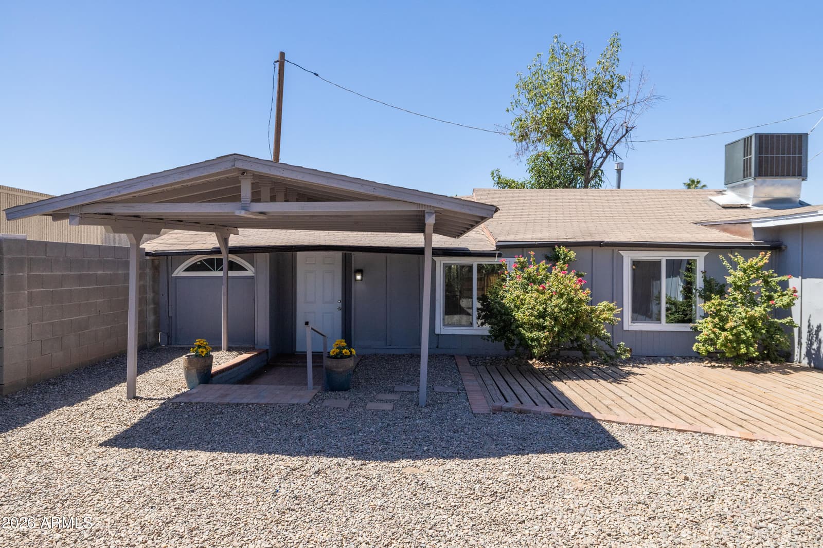 2501 W HAYWARD Avenue, Phoenix, AZ 85051 — photo 2 of 40