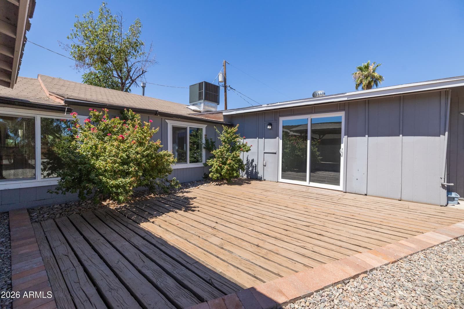 2501 W HAYWARD Avenue, Phoenix, AZ 85051 — photo 3 of 40