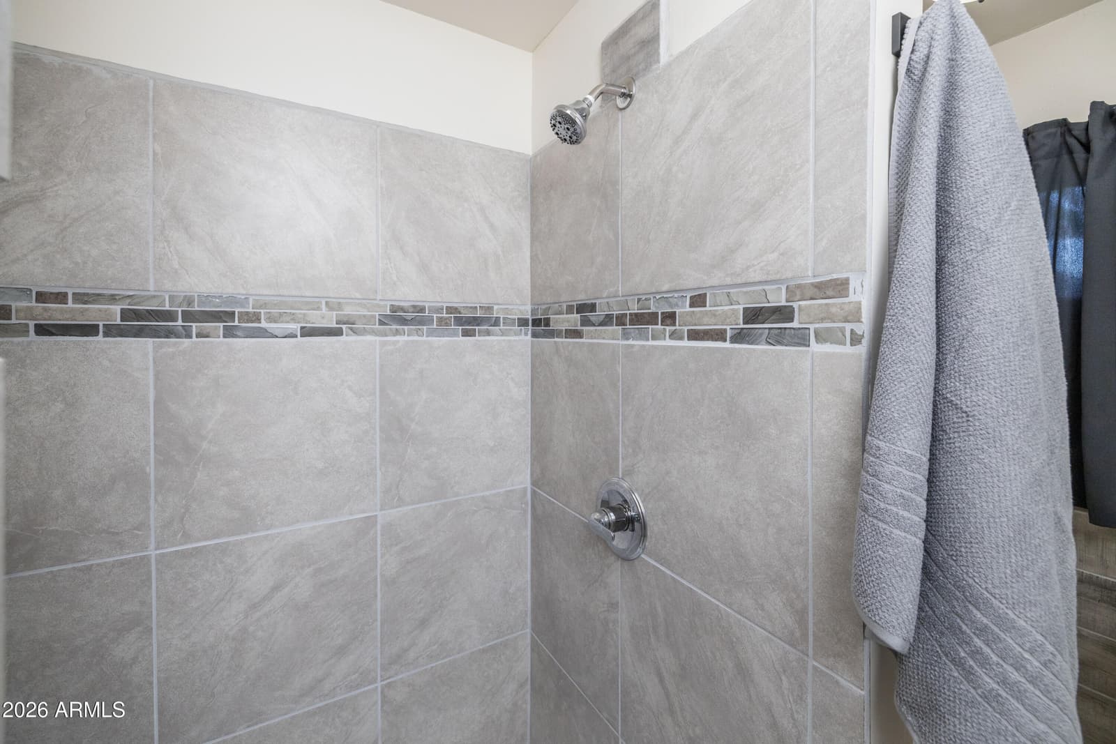 2501 W HAYWARD Avenue, Phoenix, AZ 85051 — photo 15 of 40