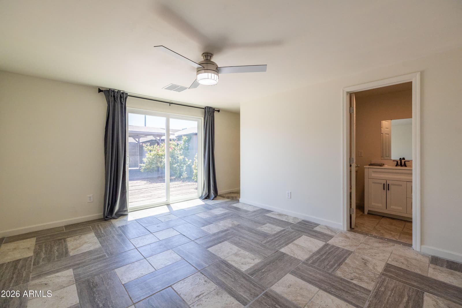2501 W HAYWARD Avenue, Phoenix, AZ 85051 — photo 20 of 40
