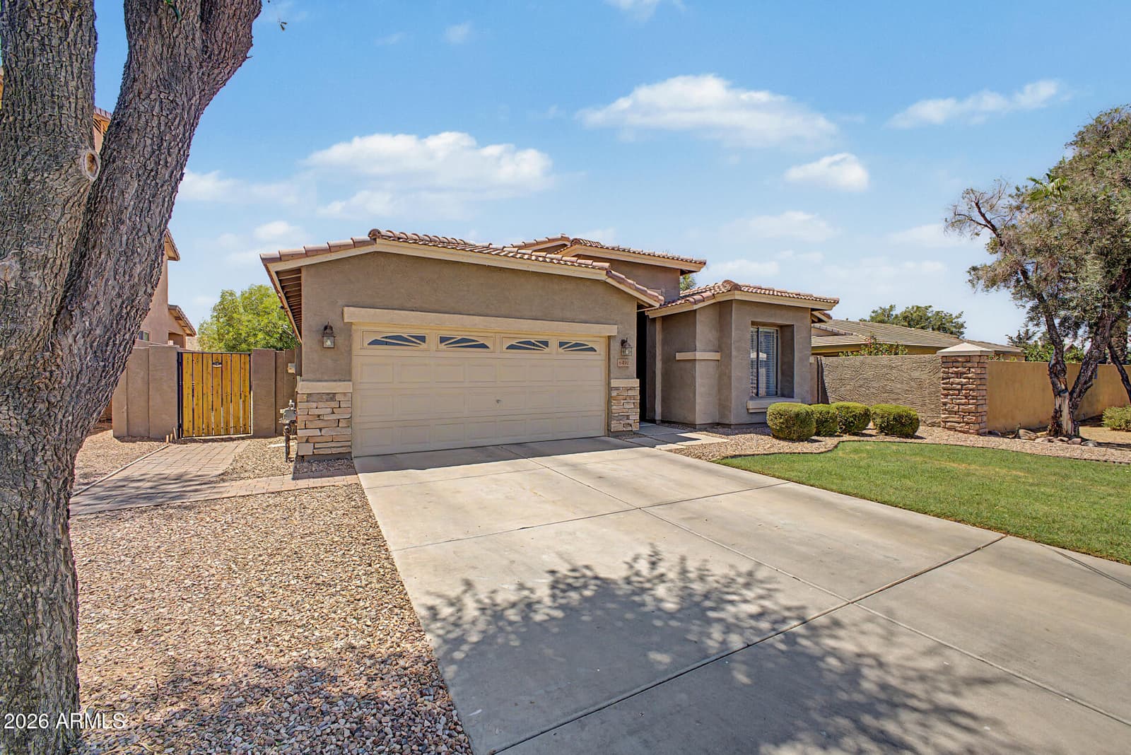 6492 S VIEW Lane, Gilbert, AZ 85298 — photo 2 of 31