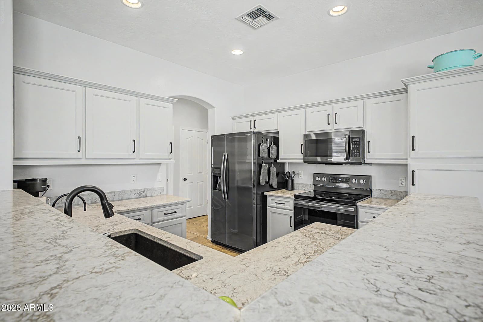 6492 S VIEW Lane, Gilbert, AZ 85298 — photo 13 of 31