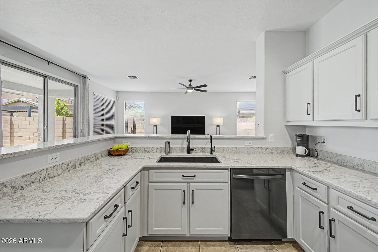6492 S VIEW Lane, Gilbert, AZ 85298 — photo 14 of 31