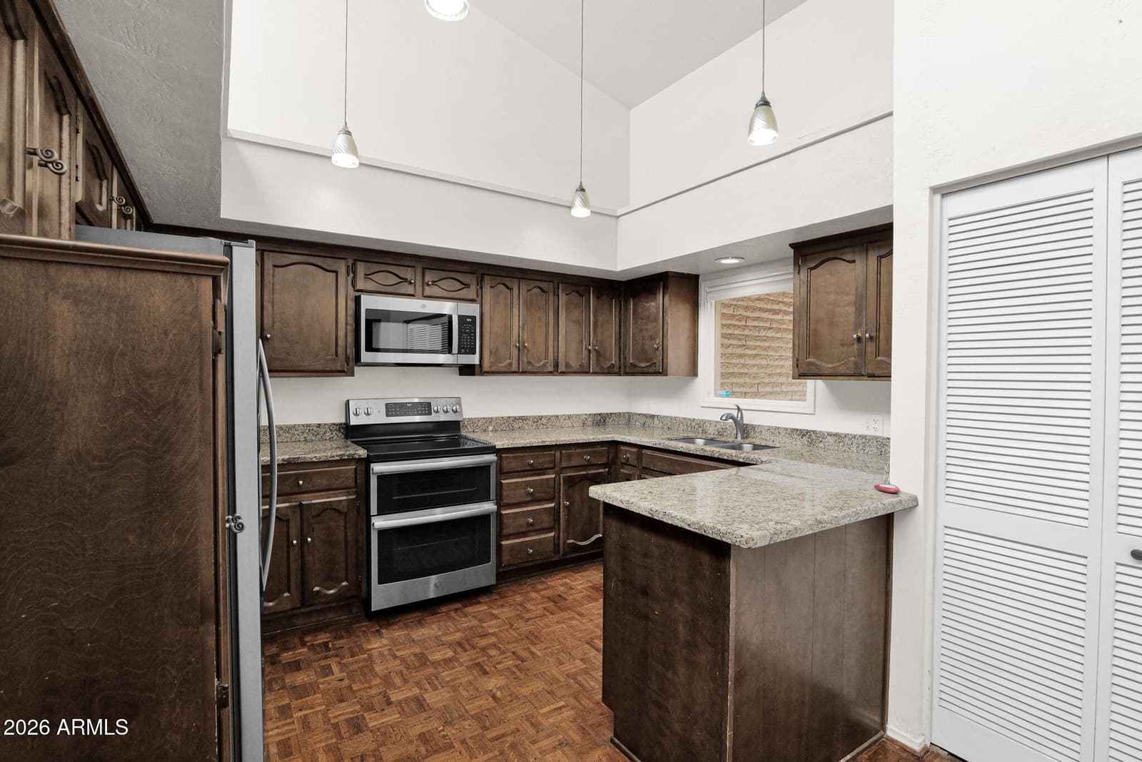7840 N 7TH Street 9, Phoenix, AZ 85020 — photo 11 of 24
