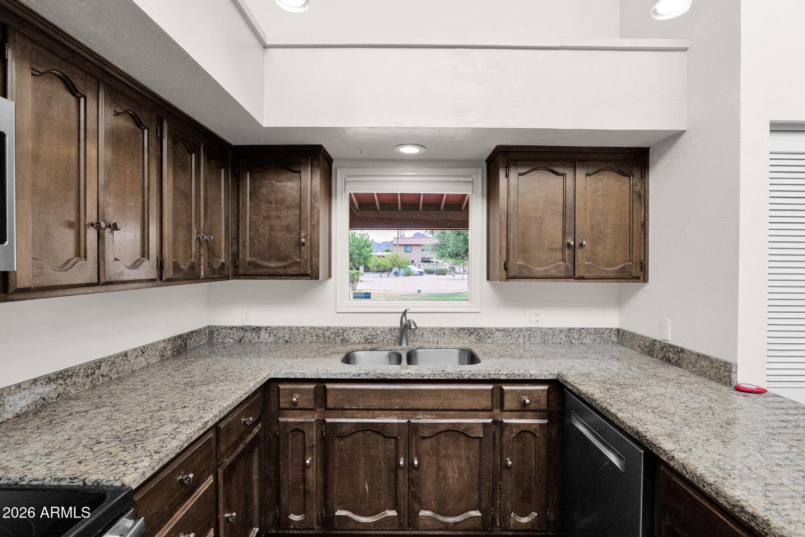 7840 N 7TH Street 9, Phoenix, AZ 85020 — photo 13 of 24