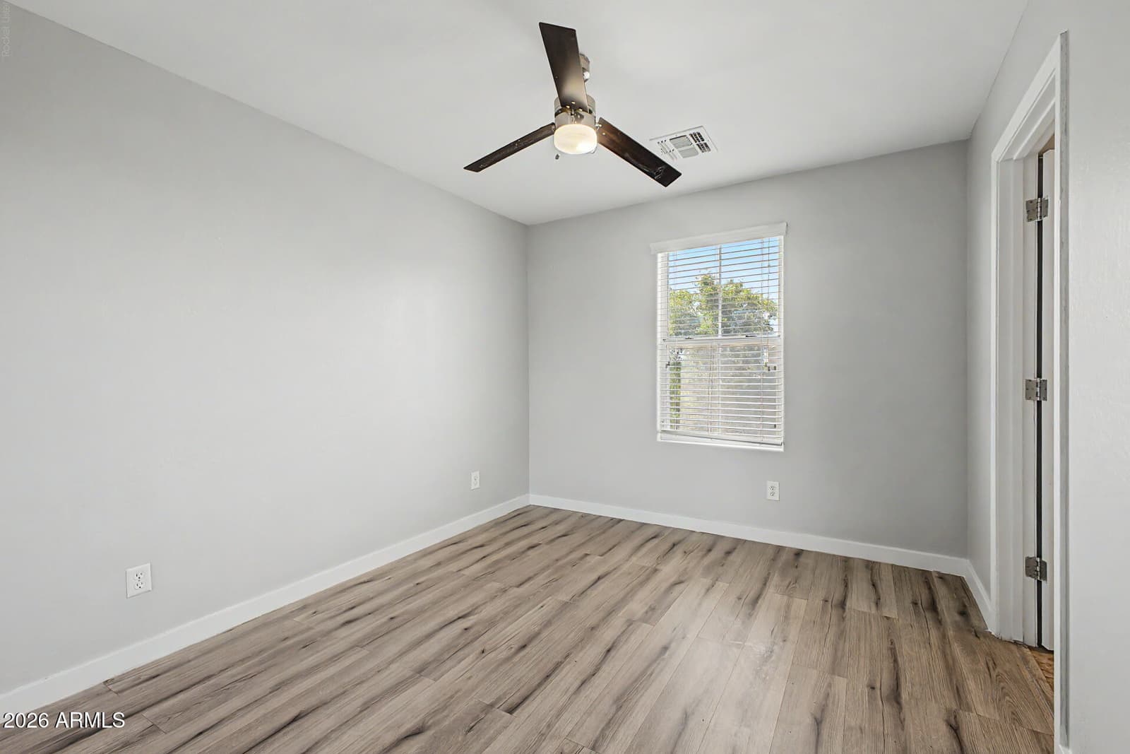 2012 N 78TH Glen, Phoenix, AZ 85035 — photo 22 of 29