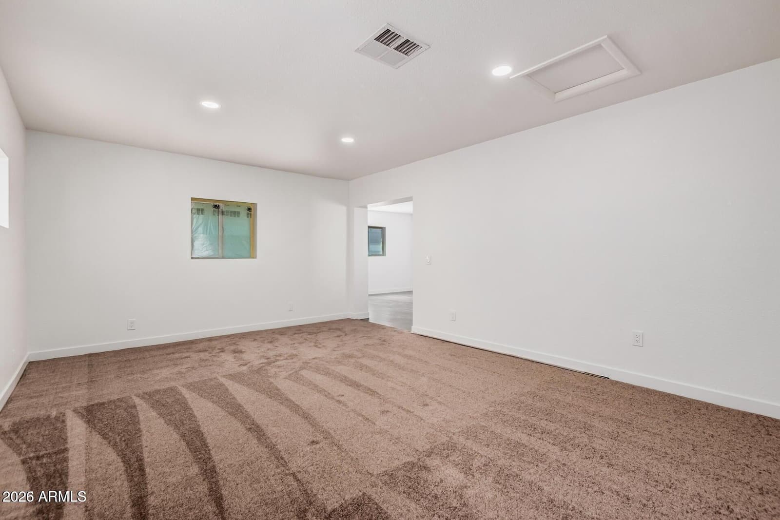 11423 N 33rd Avenue, Phoenix, AZ 85029 — photo 8 of 11