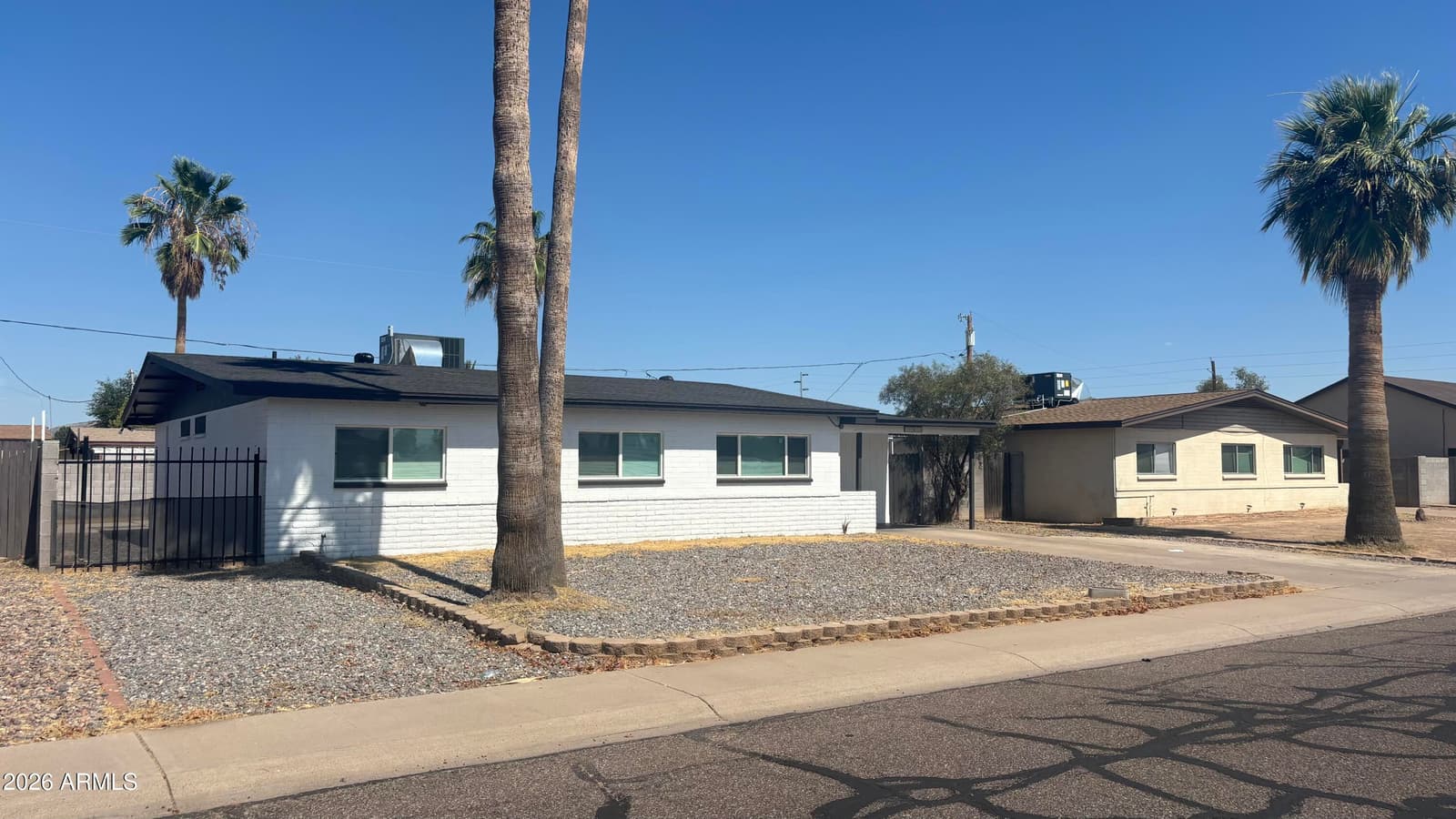 11423 N 33rd Avenue, Phoenix, AZ 85029 — photo 3 of 11