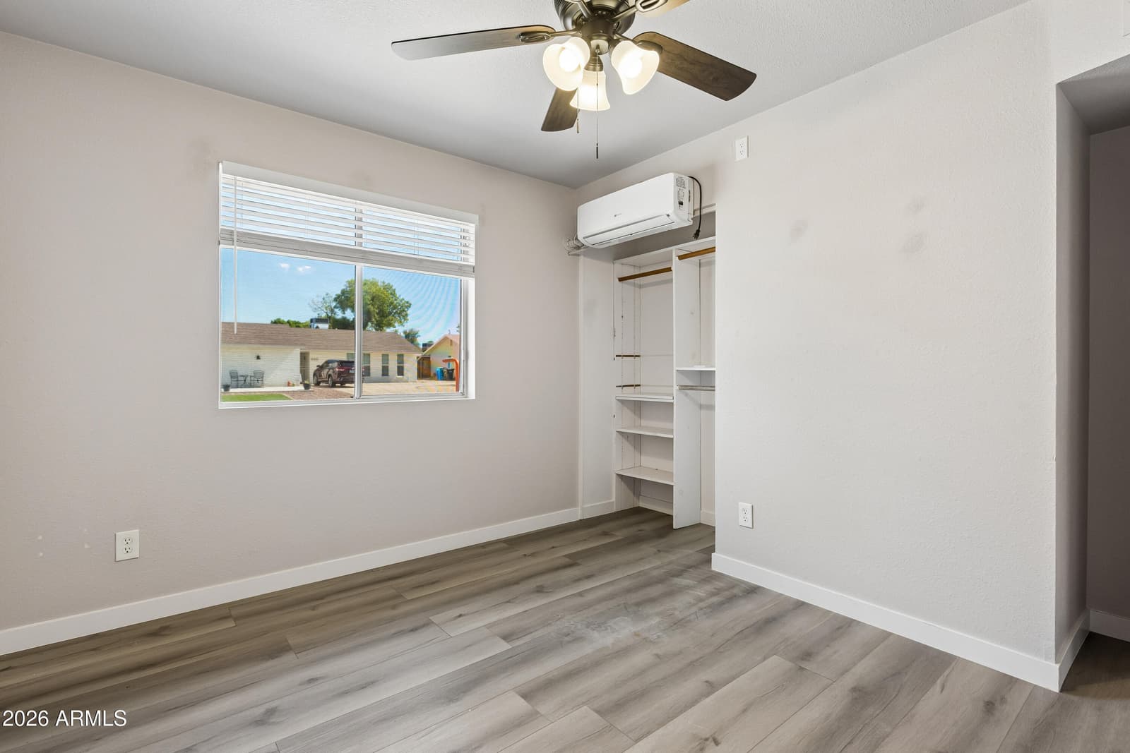 12409 N Columbine Drive, Phoenix, AZ 85029 — photo 10 of 15