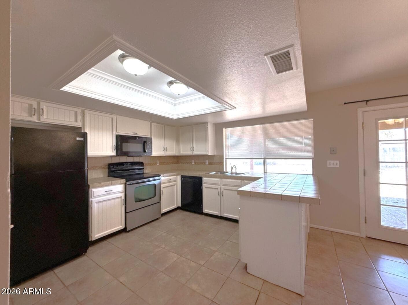 4826 W HATCHER Road, Glendale, AZ 85302 — photo 3 of 18